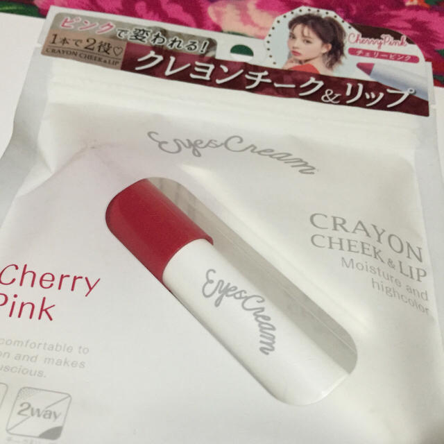 EYESCREAM(アイスクリーム)の新品 クレヨンチーク&リップ EYES CREAM コスメ/美容のベースメイク/化粧品(口紅)の商品写真