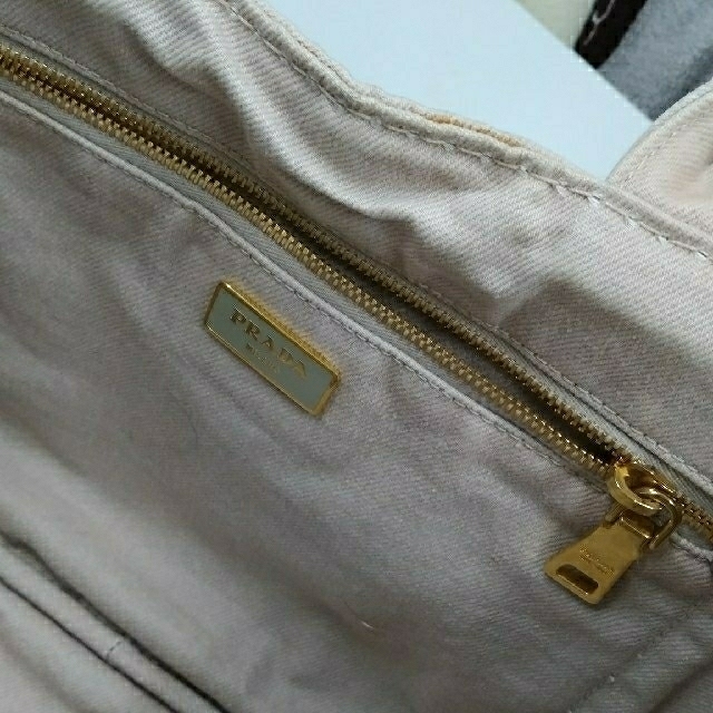 PRADA(プラダ)のプラダ　カナパ　Ｌ レディースのバッグ(トートバッグ)の商品写真