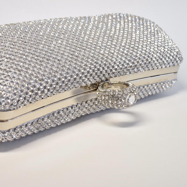 新品 fawziya ミニ 指輪 クラッチ パーティバック シルバー レディースのバッグ(クラッチバッグ)の商品写真