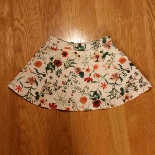 ザラ(ZARA)の◆Violette＊様専用◆ZARA☆花柄フレアスカート(スカート)