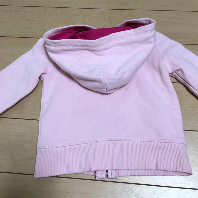 babyGAP(ベビーギャップ)のbaby GAP  ピンクパーカー キッズ/ベビー/マタニティのキッズ服女の子用(90cm~)(ジャケット/上着)の商品写真