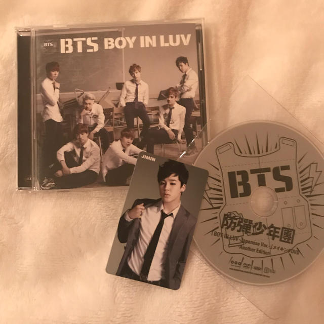 防弾少年団(BTS)(ボウダンショウネンダン)のBTS CD トレカ&DVD付き エンタメ/ホビーのCD(K-POP/アジア)の商品写真