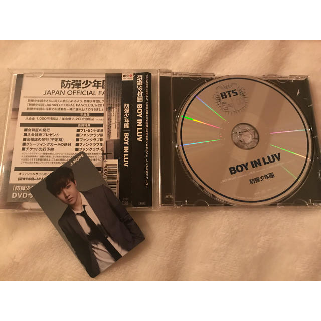 防弾少年団(BTS)(ボウダンショウネンダン)のBTS JHOPEトレカ付き CD エンタメ/ホビーのCD(K-POP/アジア)の商品写真