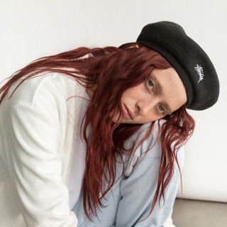 ステューシー(STUSSY)のstussy ステゥーシー ベレー帽 キャスケット(ハンチング/ベレー帽)