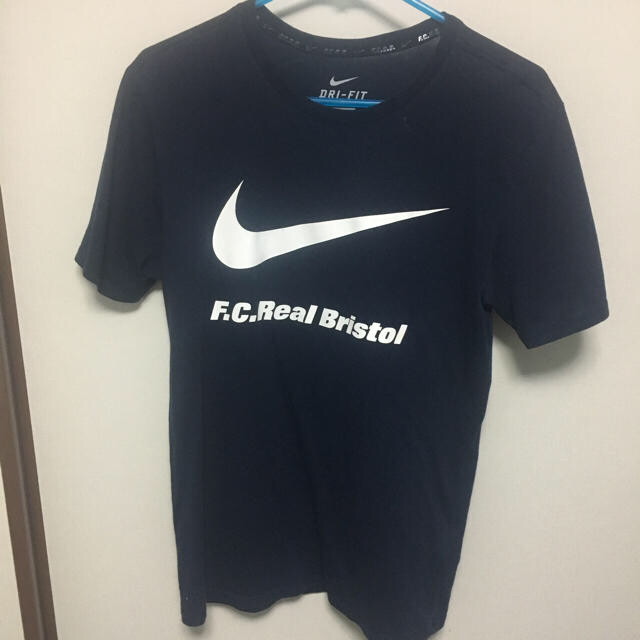 F.C.R.B.(エフシーアールビー)のfcrb  Tshirt レディースのトップス(Tシャツ(半袖/袖なし))の商品写真