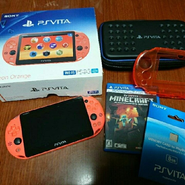 PlayStation®Vita ケース マイクラ メモリーカード付き