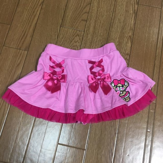 EARTHMAGIC(アースマジック)のスカート♡100cm キッズ/ベビー/マタニティのキッズ服女の子用(90cm~)(スカート)の商品写真