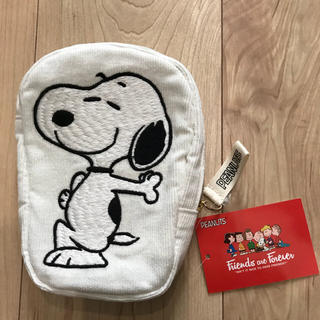 ピーナッツ(PEANUTS)のスヌーピー ポーチ♡新品(ポーチ)