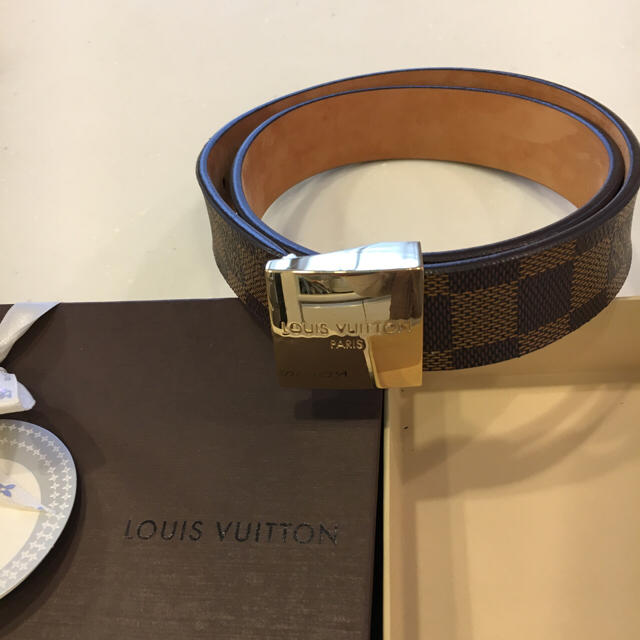 LOUIS VUITTON(ルイヴィトン)のるる様専用  ダミエ ベルト  レディースのファッション小物(ベルト)の商品写真