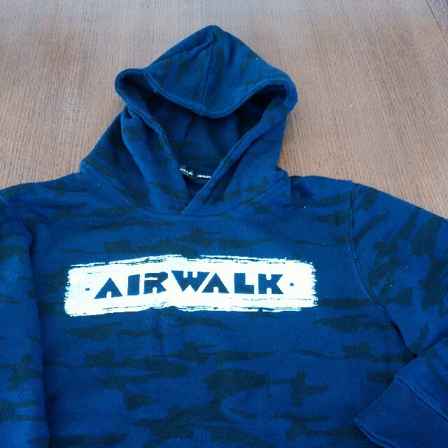 AIRWALK(エアウォーク)のフード付トレーナー　150 キッズ/ベビー/マタニティのキッズ服男の子用(90cm~)(Tシャツ/カットソー)の商品写真