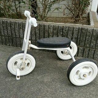 ムジルシリョウヒン(MUJI (無印良品))の無印良品 三輪車 シンプル ホワイト DIY アンティーク 材料(三輪車/乗り物)