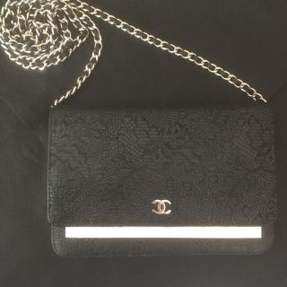 シャネル(CHANEL)の【にあ様 専用】       CHANEL チェーンウォレット 正規品 《美品》(ショルダーバッグ)