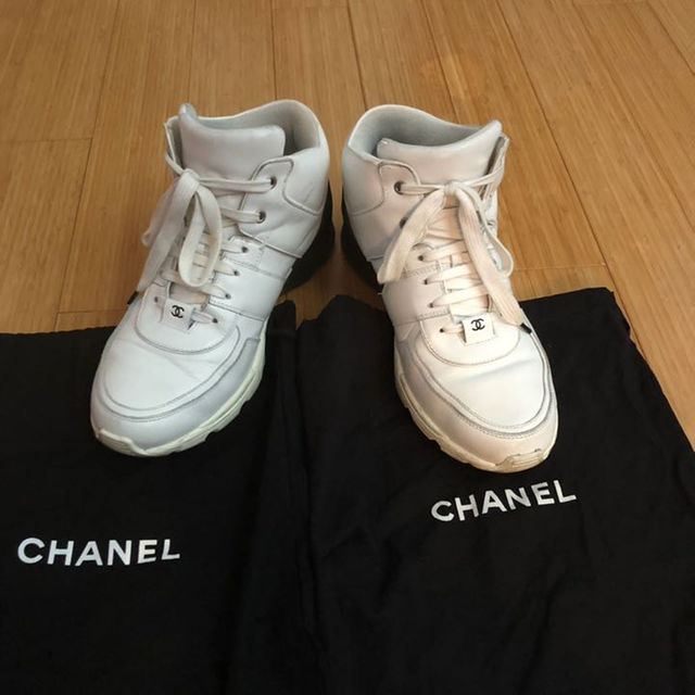 CHANEL(シャネル)のシャネル メンズスニーカー 42 メンズの靴/シューズ(スニーカー)の商品写真