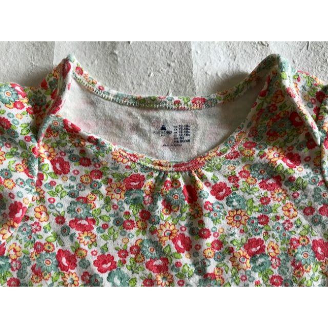 babyGAP(ベビーギャップ)のbaby GAP 小花柄ボディシャツ 80サイズ キッズ/ベビー/マタニティのベビー服(~85cm)(その他)の商品写真