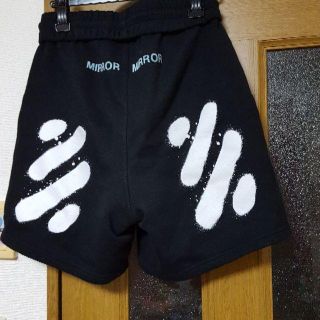 オフホワイト(OFF-WHITE)のoff-white オフホワイト　スウェット　ショートパンツ(ショートパンツ)