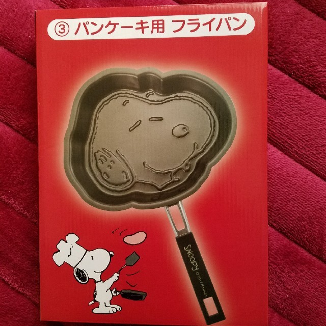 SNOOPY(スヌーピー)のスヌーピー　一番くじ　パンケーキ用フライパン インテリア/住まい/日用品のキッチン/食器(鍋/フライパン)の商品写真