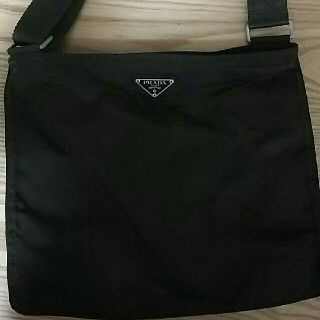 プラダ(PRADA)の【ウィン様専用】PRADA ショルダーバッグ(カーキ)(ショルダーバッグ)