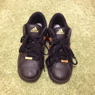 アディダス(adidas)のadidas スニーカー 24.5(スニーカー)