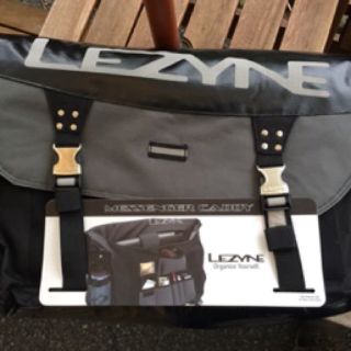 155. Lezyne レザイン 自転車メッセンジャーバッグ 特大(メッセンジャーバッグ)