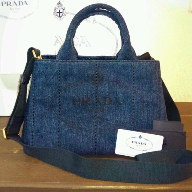 セール特価 PRADA - PRADAデニムカナパSショルダー付正規 トートバッグ