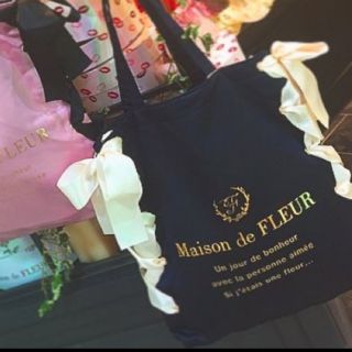 メゾンドフルール(Maison de FLEUR)の編み上げトート(トートバッグ)