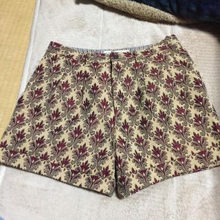 ケービーエフ(KBF)のペイズリー柄ショートパンツ(ショートパンツ)