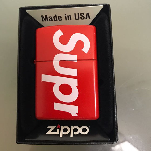 Supreme(シュプリーム)の国内正規品 送料込 SUPREME シュプリーム 18SS ZIPPO ジッポ メンズのファッション小物(タバコグッズ)の商品写真