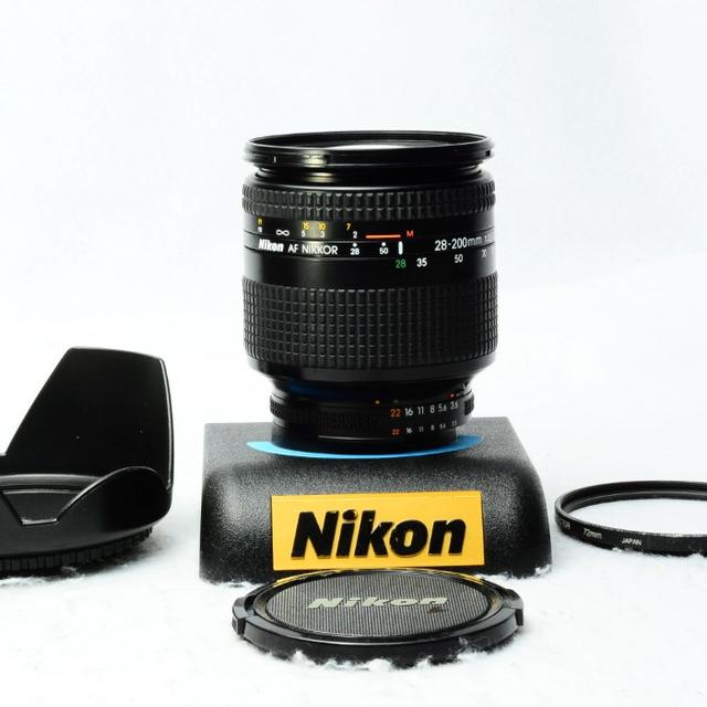 美品 Nikon AF NIKKOR 28-200mm F3.5-5.6D