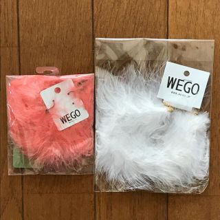 ウィゴー(WEGO)のWEGO ファーリングピアス ファーブレスレットセット オレンジ 白(ピアス)