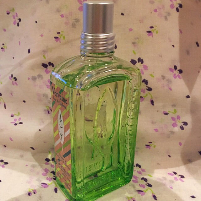 L'OCCITANE(ロクシタン)のロクシタンヴァーベナ 香水 コスメ/美容の香水(香水(女性用))の商品写真