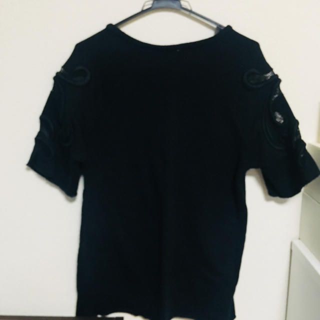 ZARA(ザラ)のZARA W&B COLLECTION 黒 トップス レディースのトップス(カットソー(半袖/袖なし))の商品写真