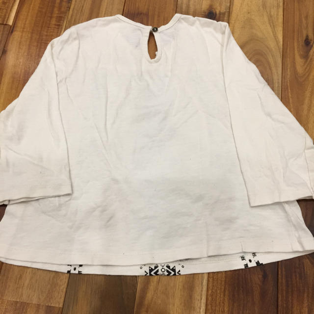 ZARA KIDS(ザラキッズ)のZARAカットソー 110 キッズ/ベビー/マタニティのキッズ服女の子用(90cm~)(Tシャツ/カットソー)の商品写真