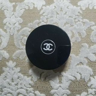 シャネル(CHANEL)のCHANEL ヴィタルミエールルースパウダーファンデN°12(ファンデーション)