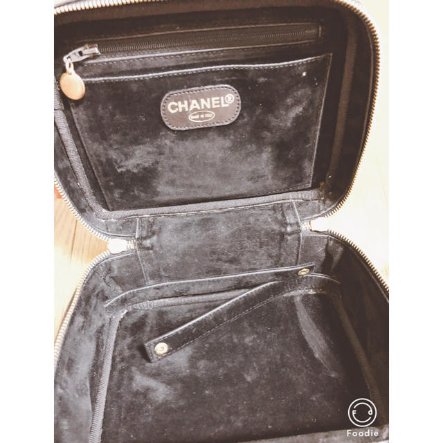 CHANEL(シャネル)のCHANEL シャネル エナメルバッグ vintage ショルダーバッグ レディースのバッグ(ショルダーバッグ)の商品写真