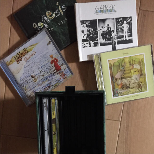 ジェネシス 1970-1975 + live boxの通販 by natabon shop｜ラクマ ボックス 高品質新品