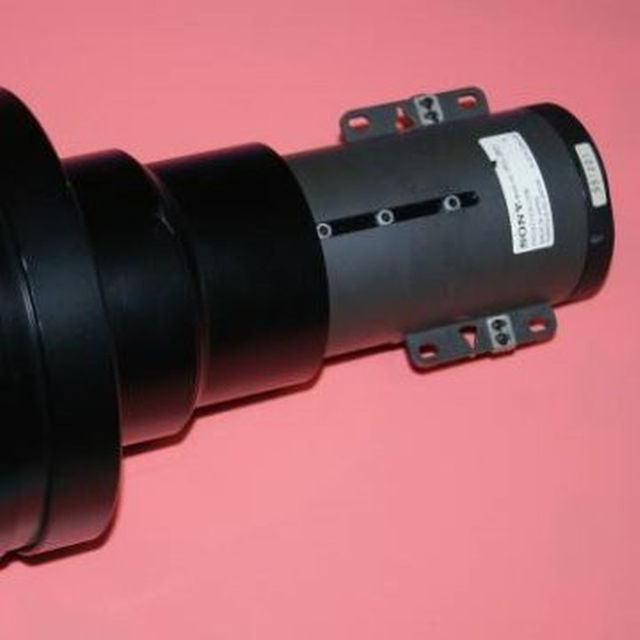 SONY(ソニー)のSONY VPL-FX51 VPL-FX52用短焦点レンズ VPLL-ZM31 スマホ/家電/カメラのテレビ/映像機器(プロジェクター)の商品写真