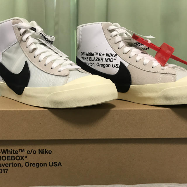 NIKE(ナイキ)のNIKE×offwhite blazer メンズの靴/シューズ(スニーカー)の商品写真