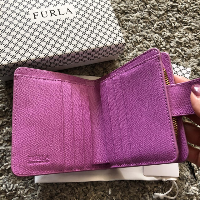 Furla(フルラ)のFURULA フルラ メトロポリス 二つ折り財布  ピンク レディースのファッション小物(財布)の商品写真