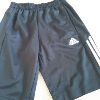 アディダス(adidas)のnico♥様専用☆新品☆アディダス ハーフパンツ 130　adidas(パンツ/スパッツ)