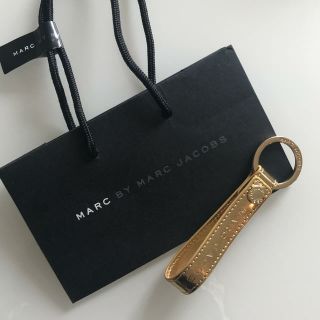 マークバイマークジェイコブス(MARC BY MARC JACOBS)のマークジェイコブ キーホルダー キーリング ゴールド キーケース(キーケース)