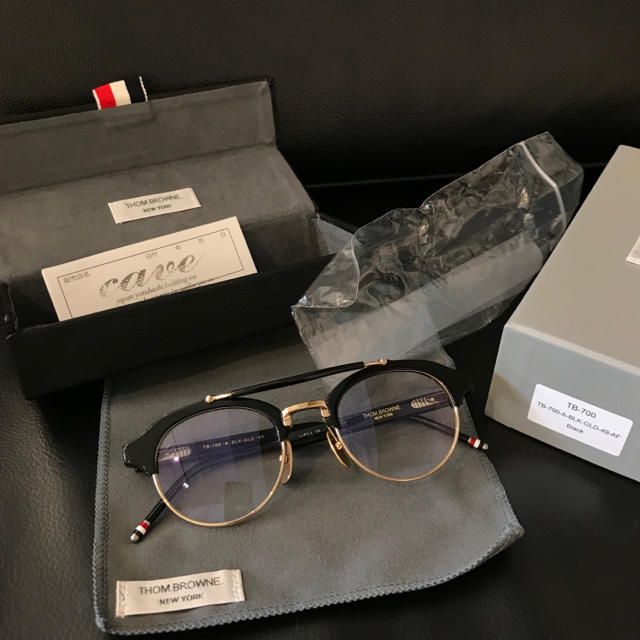 THOM BROWNE(トムブラウン)のトムブラウン TB-700-A-BLK-GLD-49 THOM BROWNE メンズのファッション小物(サングラス/メガネ)の商品写真