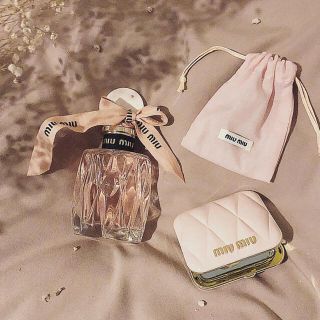 ミュウミュウ(miumiu)のmiumiu ノベルティ ミラー(ミラー)