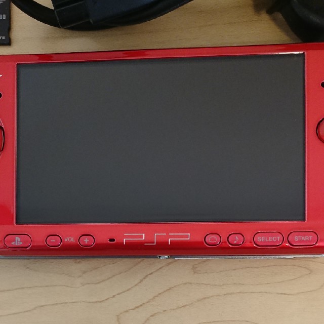 PlayStation Portable(プレイステーションポータブル)のこーぺ様専用  PSP 3000 本体  エンタメ/ホビーのゲームソフト/ゲーム機本体(携帯用ゲーム機本体)の商品写真