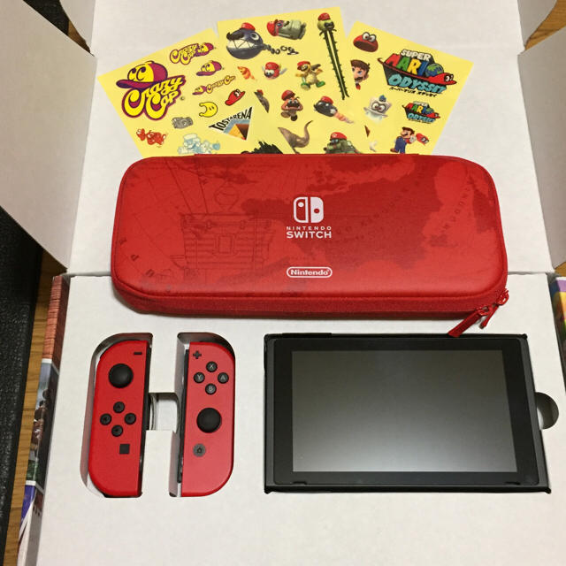 Nintendo Switch(ニンテンドースイッチ)のNintendo Switch マリオオデッセイセット 美品！送料込み！ エンタメ/ホビーのゲームソフト/ゲーム機本体(家庭用ゲーム機本体)の商品写真