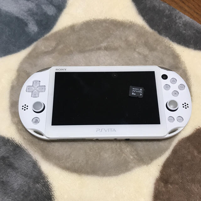 PlayStation Vita PCH-2000