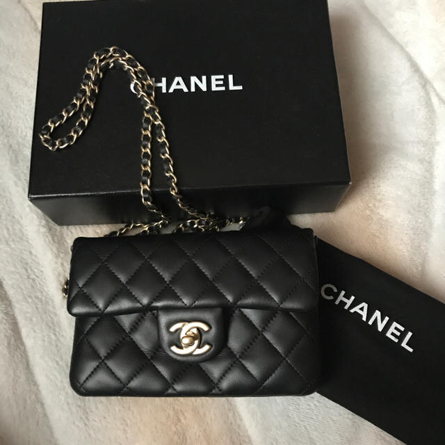 CHANEL(シャネル)のCHANEL❤️チェーンウォレット レディースのバッグ(ショルダーバッグ)の商品写真