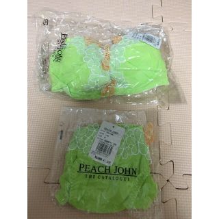 ピーチジョン(PEACH JOHN)の黄緑 蝶 レース 下着 PEACH JOHN(ブラ&ショーツセット)