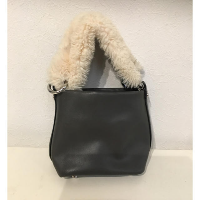 ZARA(ザラ)のふじもん様専用♡ZARA ♡ミニショルダー  レディースのバッグ(ショルダーバッグ)の商品写真