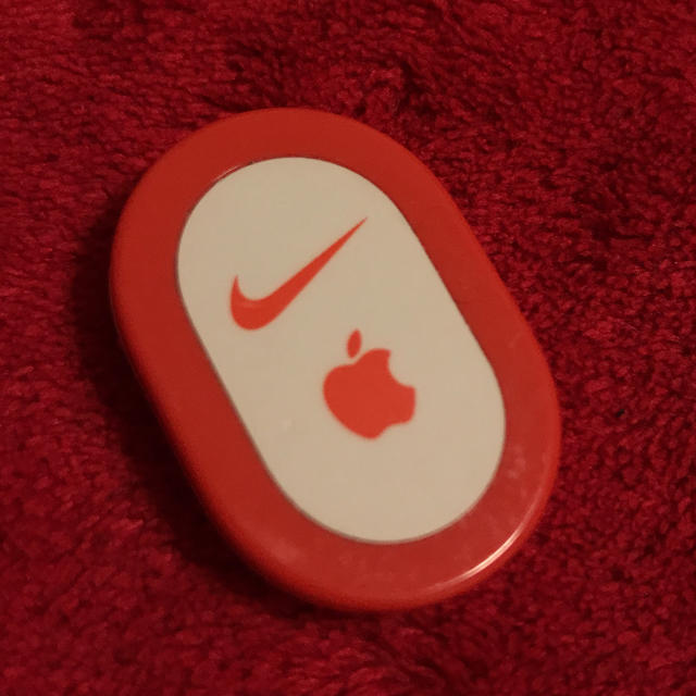 Apple(アップル)のNike plus iPodセンサー GPS無しで走行距離やペースがわかる！ スポーツ/アウトドアのランニング(その他)の商品写真