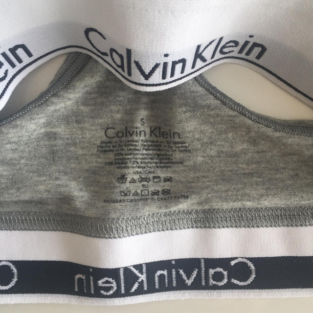 Calvin Klein(カルバンクライン)のCalvin Klein グレー アンダーウェア レディースの下着/アンダーウェア(ブラ)の商品写真